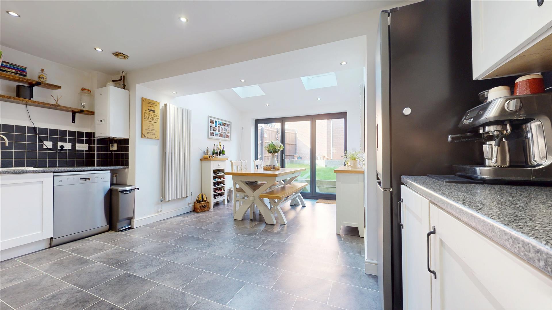 4 bed property in Colindale Street, Milton Keynes